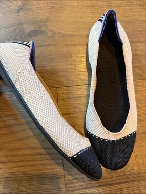 Rothys The Square Tuxedo Ballet Flat Shoes Slip On Cream Black Size 6.5